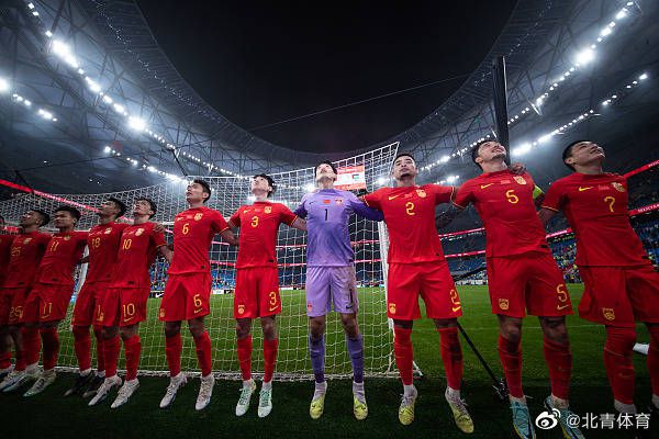 万破军此时已经泪流满面。